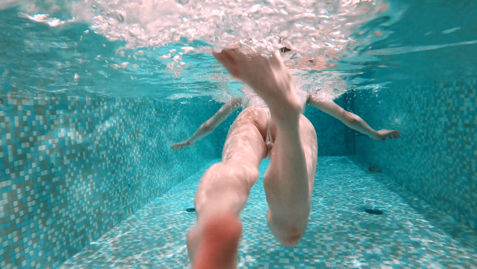 F-NO54 Cool Swim Underwater Cam.mp4_000044177.png