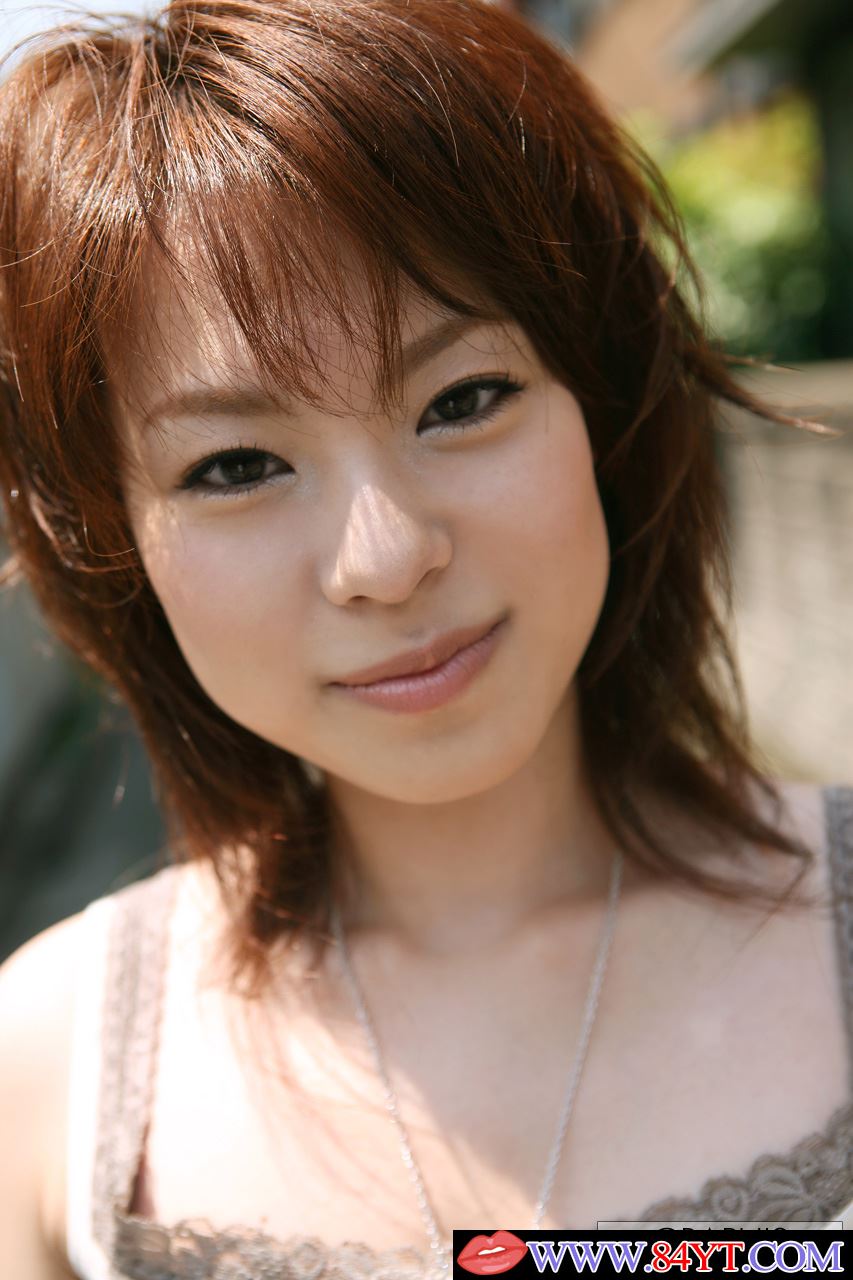 Mina Manabe 1-2.jpg