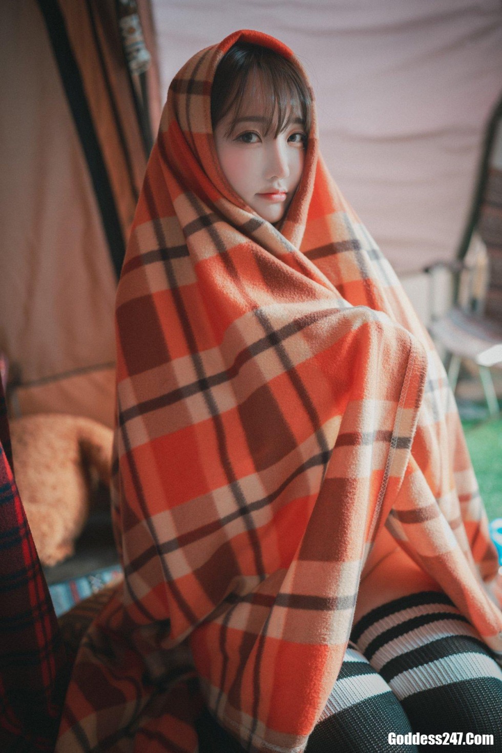 DJAWA-Son-Ye-Eun-손예은-Romantic-Winter-Glamping 2 (13).jpg