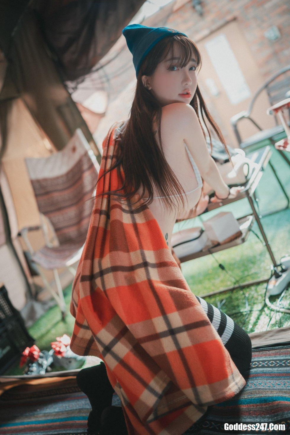 DJAWA-Son-Ye-Eun-손예은-Romantic-Winter-Glamping 2 (10).jpg