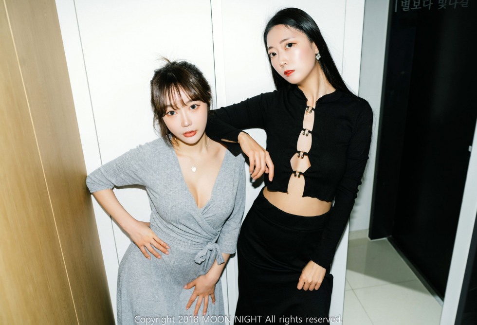 Mona (모나) & Jucy (쥬시) (5).jpg