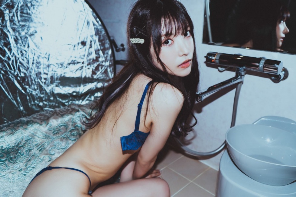 Photobook-Karen-Kaede-楓カレン-Escape-No-Watermark-0092-7280888748.jpg